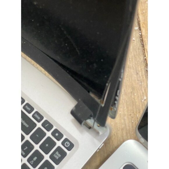 BROKEN LAPTOP LOT - ASUS Chromebook C302C & Acer Aspire - With 3 Untested Cords - Picture 4 of 12